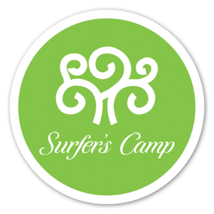 Logo des Surfer's Camp in grün